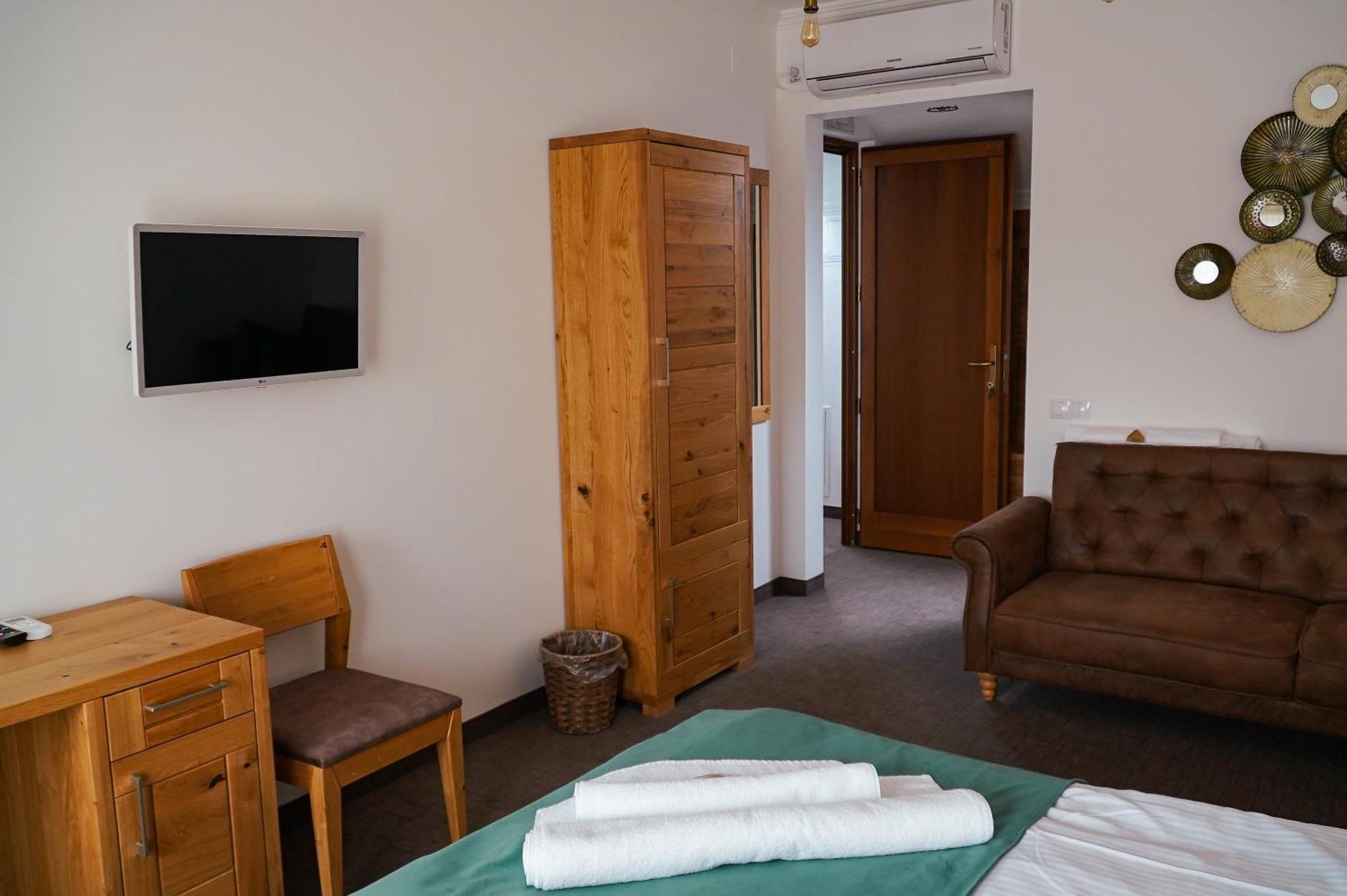 Paleus Resort Luaran gambar